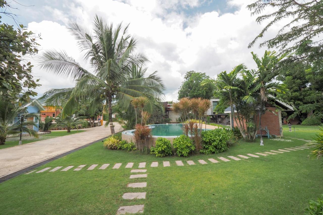 Oyo 75339 Full Frame Resort Kanchanaburi Exterior foto